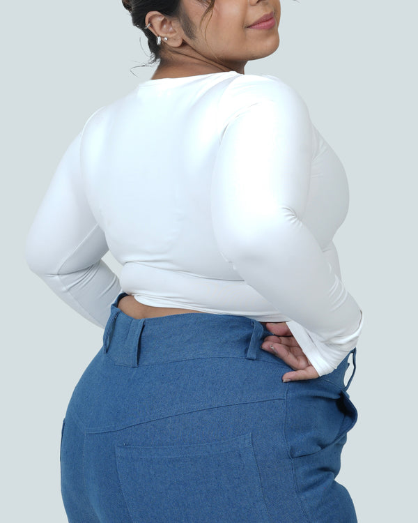 U-SHAPE LONG SLEEVE CROPPED TOP - WHITE